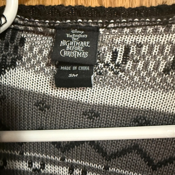 Disney X Nightmare before Christmas Cardigan - Picture 2 of 3